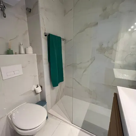 Torres Del Castillo, 108cactus Costa De Antigua