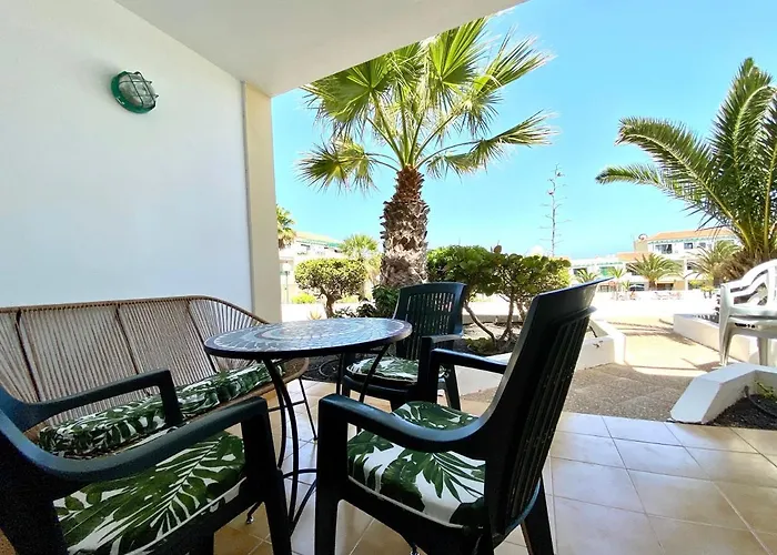 Torres Del Castillo, 108cactus Apartment