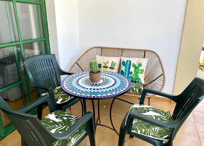 Torres Del Castillo, 108cactus